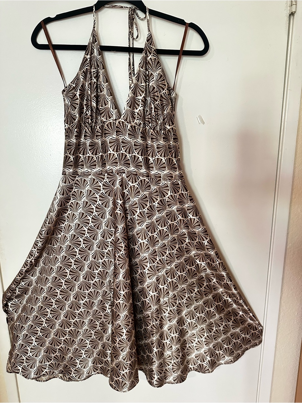 Alyn Paige Brown and Cream One-Shoulder Patterned Dress